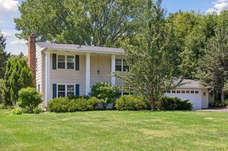 2415 Merrimac Lane N, Plymouth, MN 55447