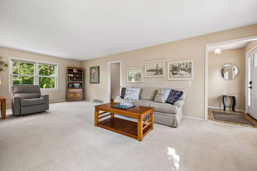 2415 Merrimac Lane N, Plymouth, MN 55447 — photo 4