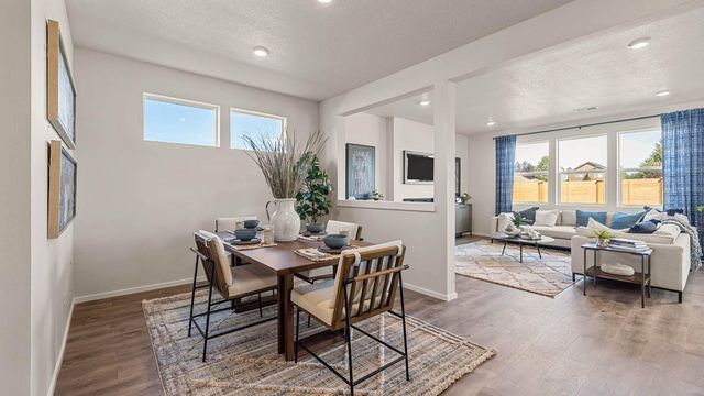 20592 Button Brush Avenue, Bend, OR 97702