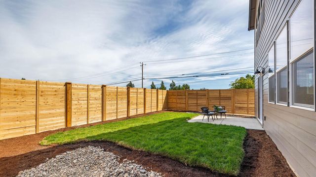 20592 Button Brush Avenue, Bend, OR 97702