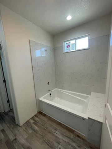 8007 Lorraine Ave, Stockton, CA 95210