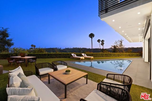 1754 Clear View Drive, Beverly Hills, CA 90210