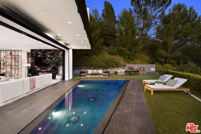 1754 Clear View Drive, Beverly Hills, CA 90210