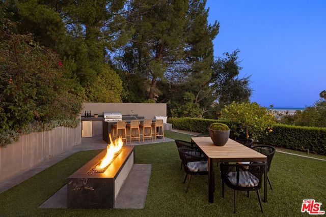 1754 Clear View Drive, Beverly Hills, CA 90210