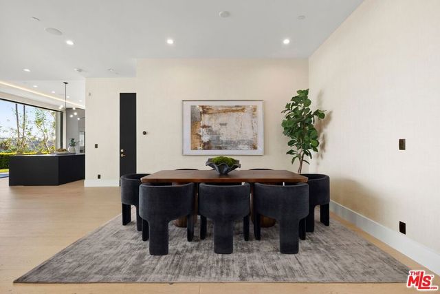 1754 Clear View Drive, Beverly Hills, CA 90210