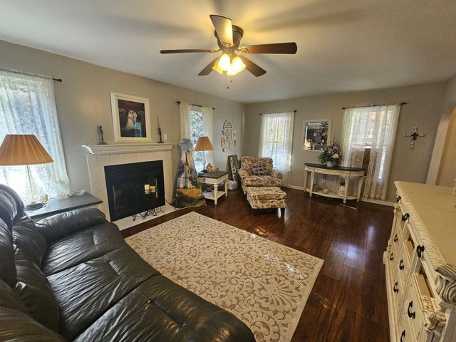 2286 55th Avenue, Gruetli Laager, TN 37339