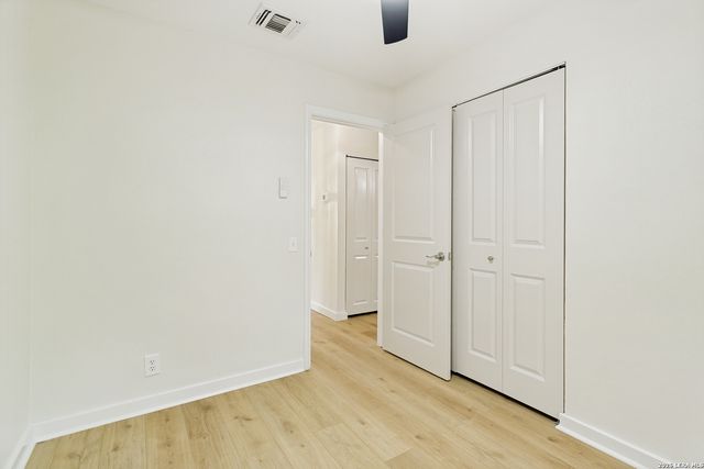 5131 Little Creek, San Antonio, TX 78242