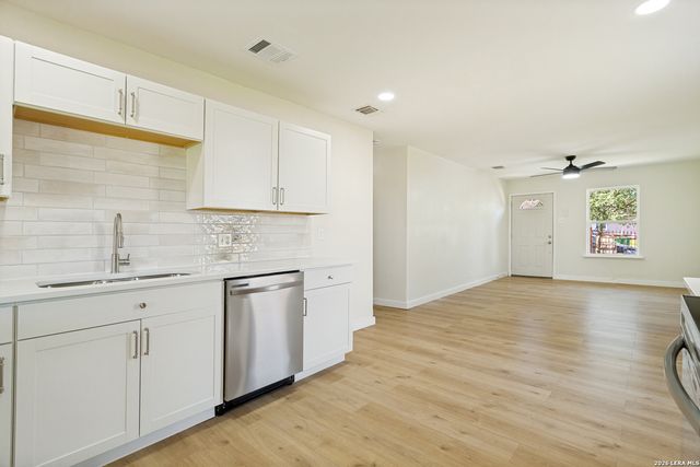 5131 Little Creek, San Antonio, TX 78242