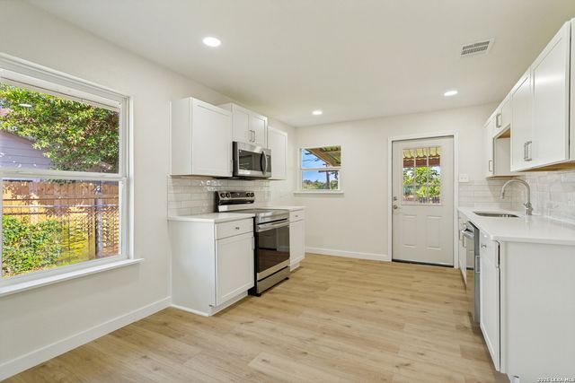 5131 Little Creek, San Antonio, TX 78242