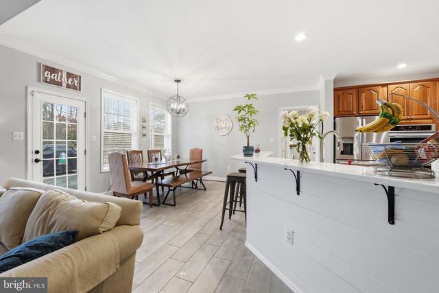 12140 BRENT TOWN RD, Midland, VA 22728