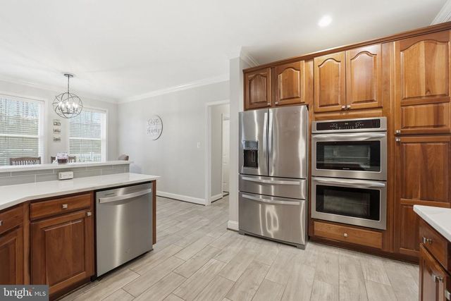 12140 BRENT TOWN RD, Midland, VA 22728