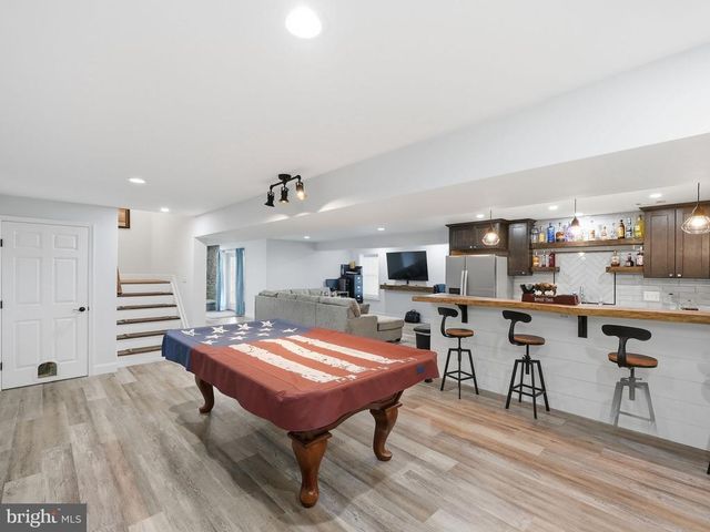 12140 BRENT TOWN RD, Midland, VA 22728