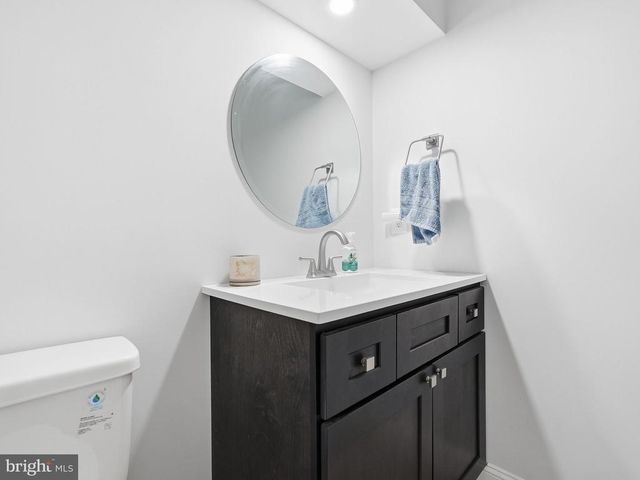 12140 BRENT TOWN RD, Midland, VA 22728