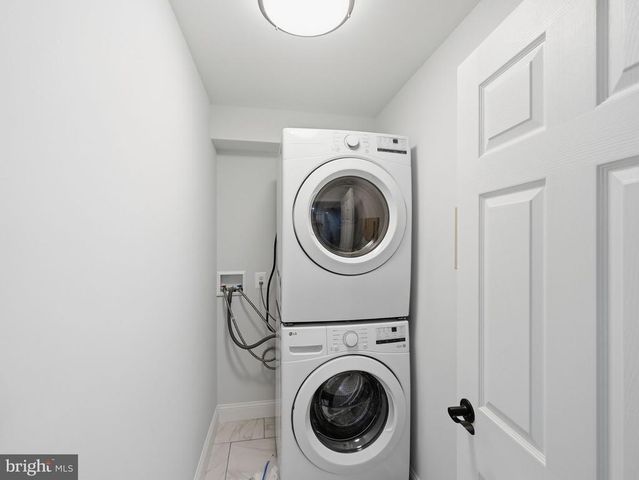 12140 BRENT TOWN RD, Midland, VA 22728