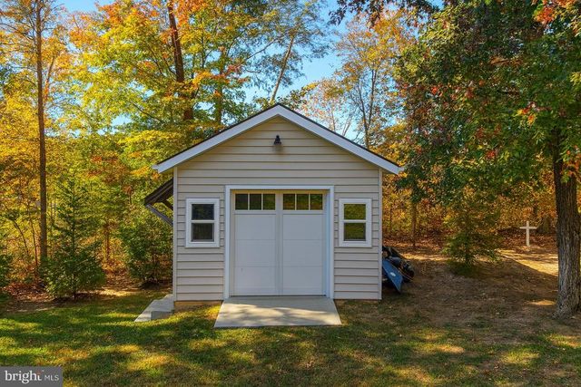 12140 BRENT TOWN RD, Midland, VA 22728