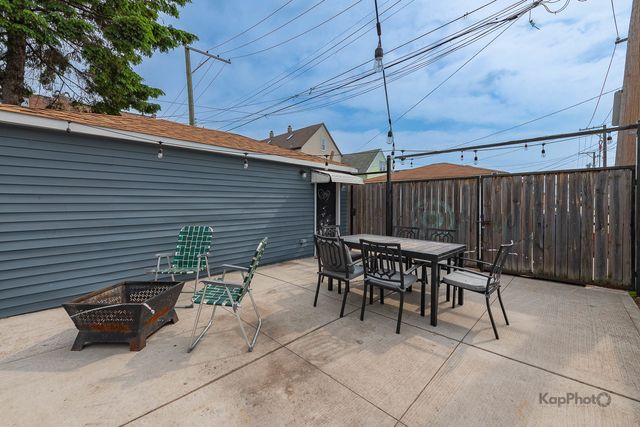 3511 S Washtenaw Avenue, Chicago, IL 60632