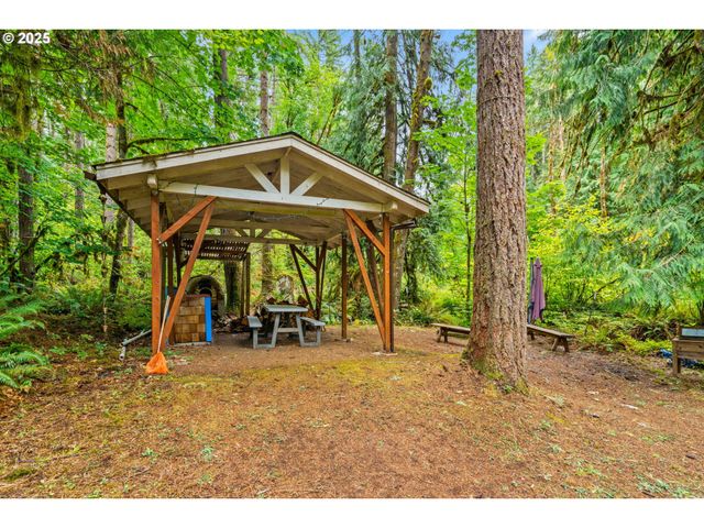 40153 BOOTH KELLY Rd, Springfield, OR 97478