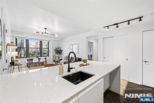 149 Essex Street 5T, Jersey City, NJ 07302