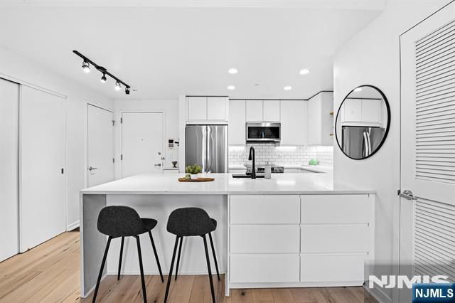 149 Essex Street 5T, Jersey City, NJ 07302