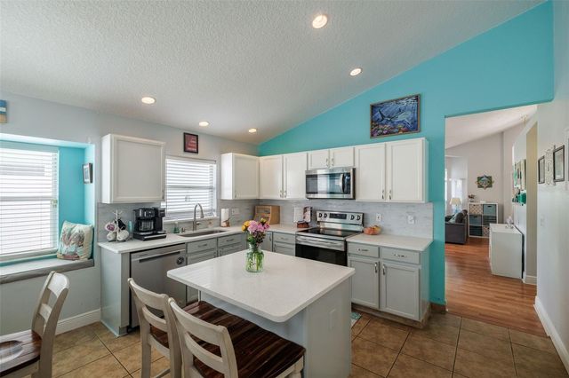 105 KAISER LANE, Longwood, FL 32750