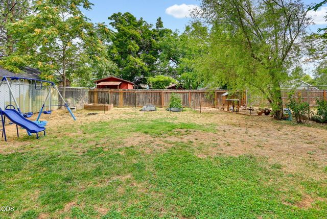 1325 Spring Street, Medford, OR 97504