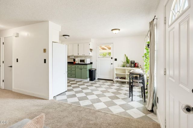 1325 Spring Street, Medford, OR 97504