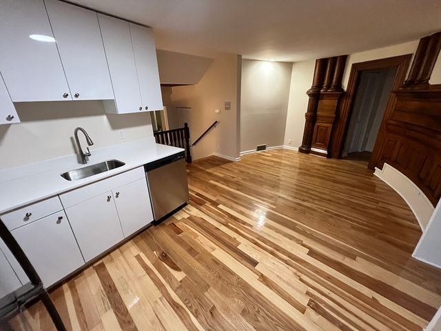 17 Bow Street 22, Somerville, MA 02143