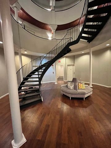 17 Bow Street 22, Somerville, MA 02143