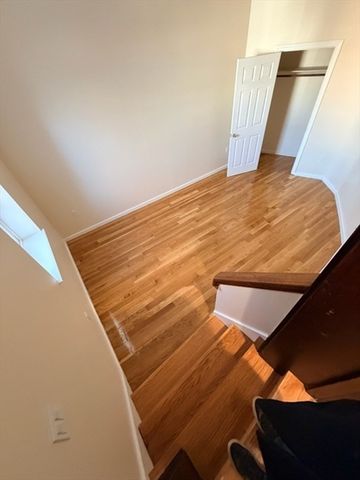 17 Bow Street 22, Somerville, MA 02143