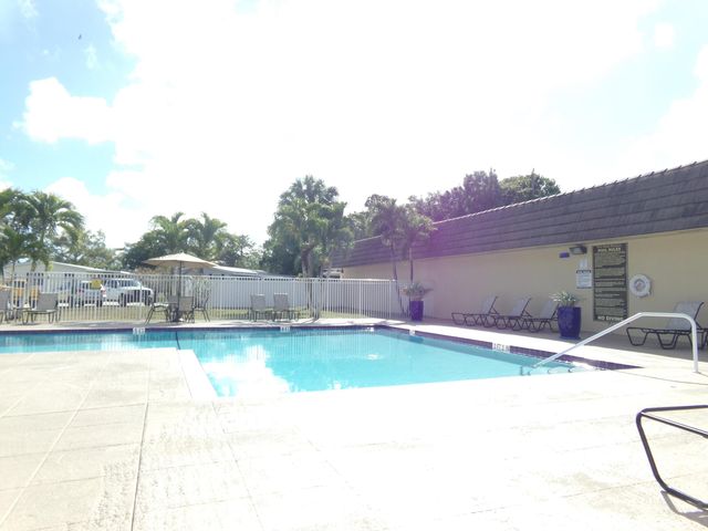 147 Plantation Boulevard, Greenacres, FL 33467