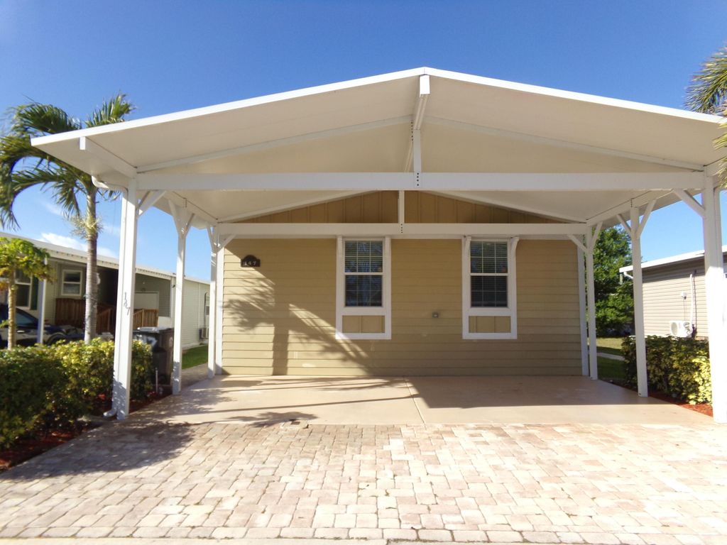147 Plantation Boulevard, Greenacres, FL 33467