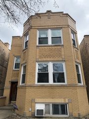 2827 W Lunt Avenue 1, Chicago, IL 60645