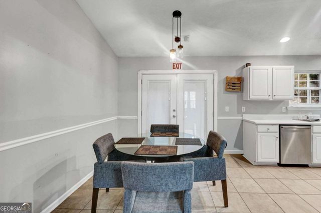 106 Trafalgar Court, Canton, GA 30114