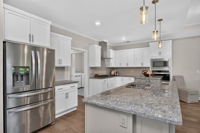6541 Frye Ln, Hermitage, TN 37076