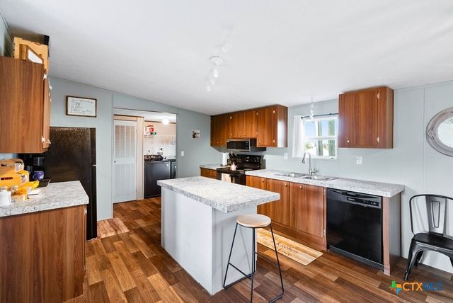 239 Allen M Parks, Rockport, TX 78382