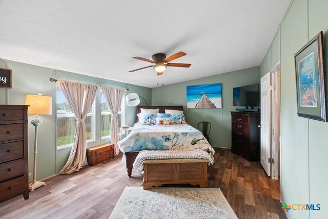 239 Allen M Parks, Rockport, TX 78382