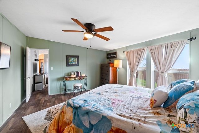 239 Allen M Parks, Rockport, TX 78382