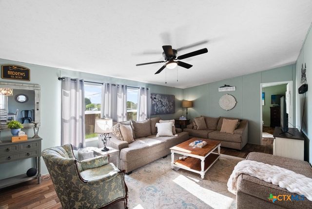 239 Allen M Parks, Rockport, TX 78382