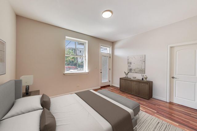 6318 S Greenwood Avenue 1, Chicago, IL 60637