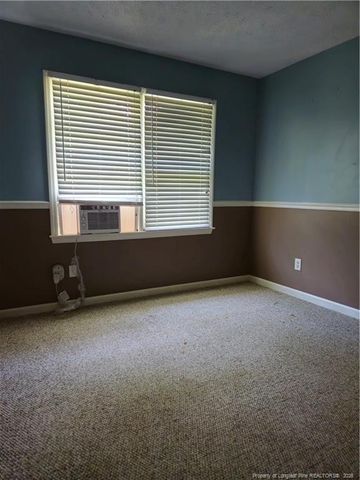 6815 Saint Julian Way, Fayetteville, NC 28314