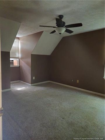 6815 Saint Julian Way, Fayetteville, NC 28314