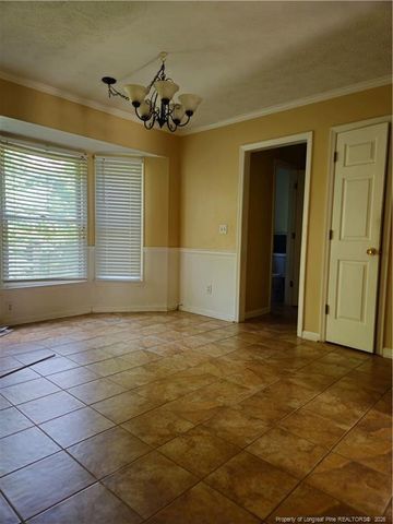 6815 Saint Julian Way, Fayetteville, NC 28314