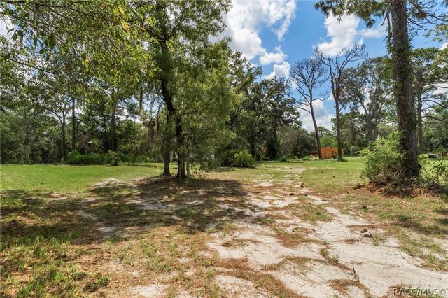 5095 S Bluebird Terrace, Lecanto, FL 34461