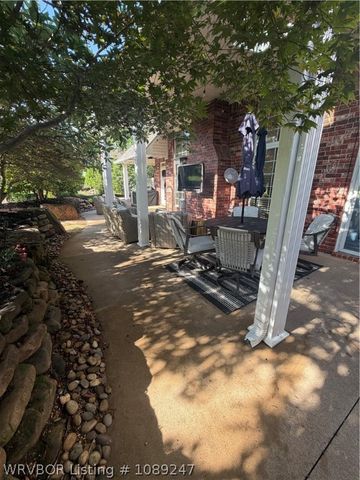 11212 Quail Crest Court, Fort Smith, AR 72916