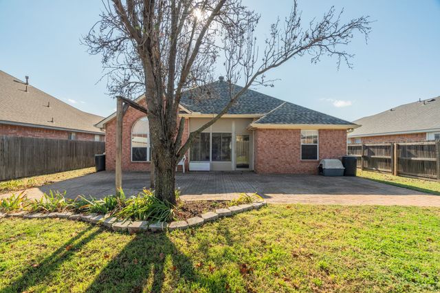 9111 Creede Trail, Fort Worth, TX 76118