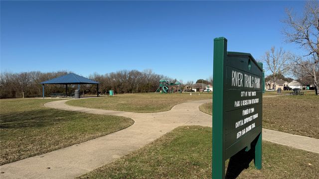 9111 Creede Trail, Fort Worth, TX 76118