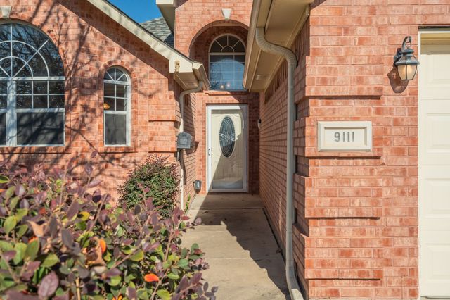 9111 Creede Trail, Fort Worth, TX 76118