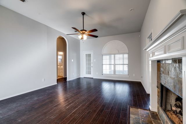 9111 Creede Trail, Fort Worth, TX 76118