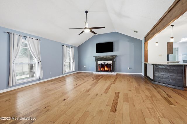 5428 Diamondhead Drive E, Diamondhead, MS 39525
