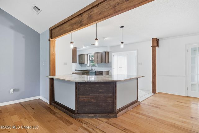 5428 Diamondhead Drive E, Diamondhead, MS 39525